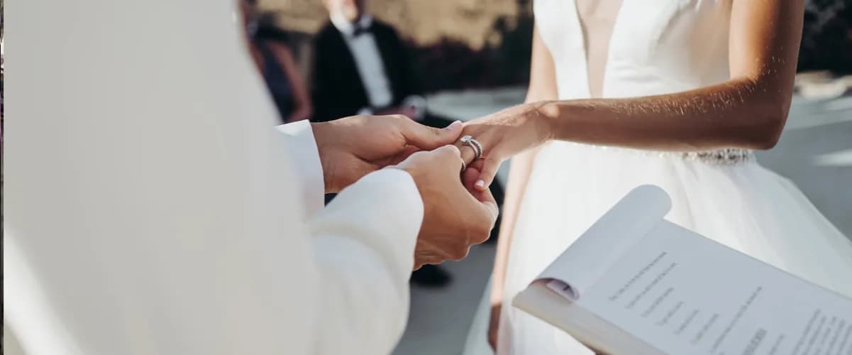 Co jest potrzebne do ślubu kościelnego? Kluczowe dokumenty i formalności